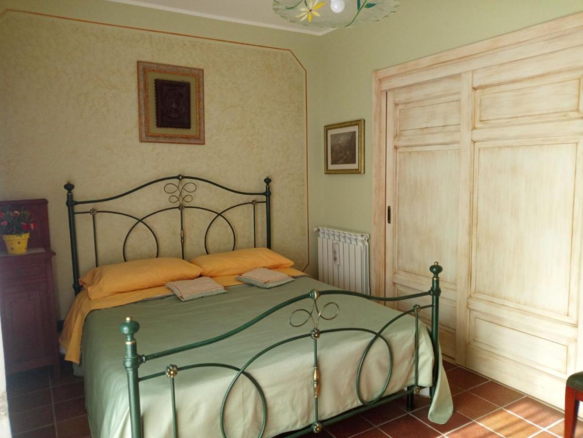 B&B Villa Carmen SantʼAlessio Siculo Екстериор снимка