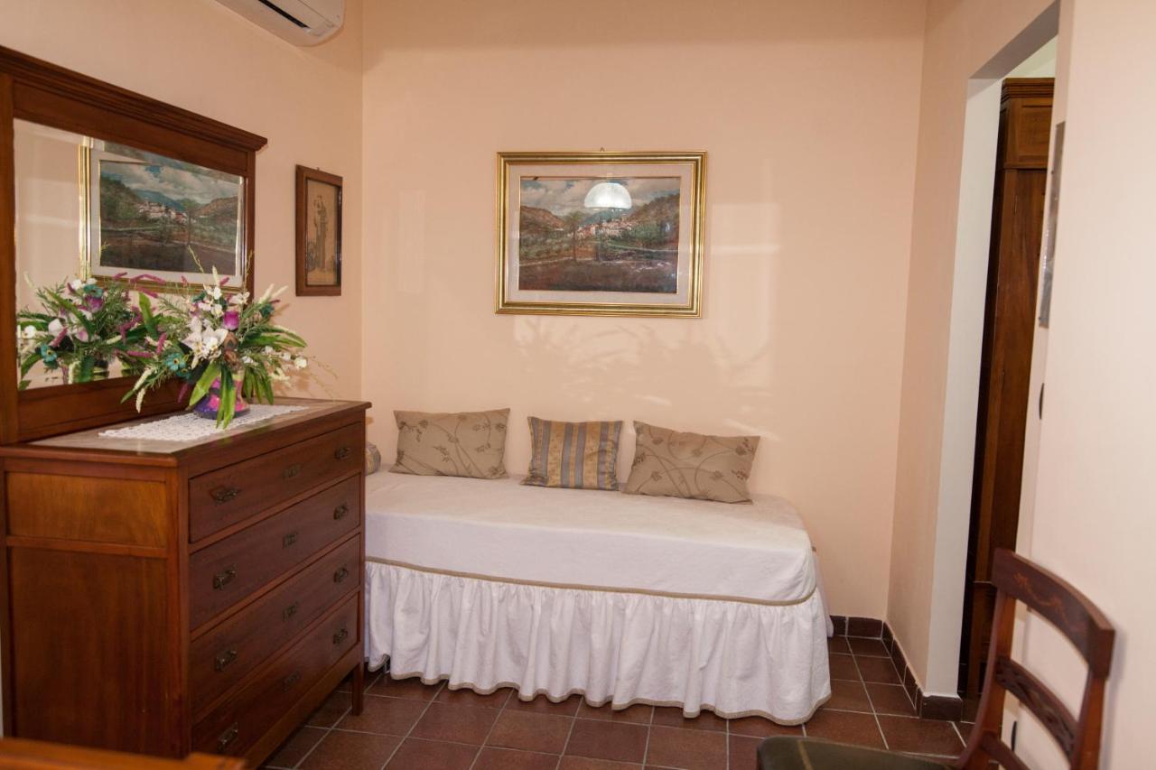 B&B Villa Carmen SantʼAlessio Siculo Екстериор снимка